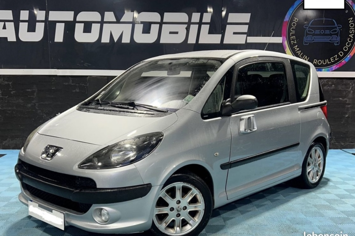 PEUGEOT 1007
